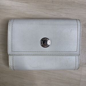 Coach‎ Bifold Wallet White Leather Snap Closure